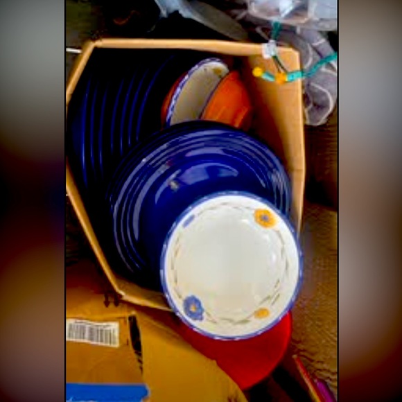 Full set of dining dishes